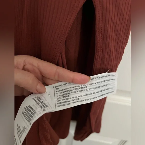 Abercrombie & Fitch Ribbed Knit Midi Dress - Picture 7 of 8